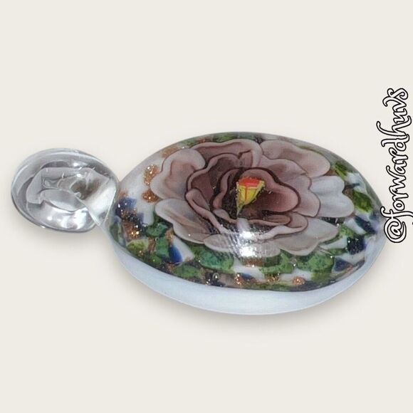 Hand Crafted Murino Style Glass Pendant - Picture 7 of 11